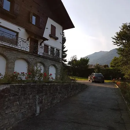 La Roseraie Chalet